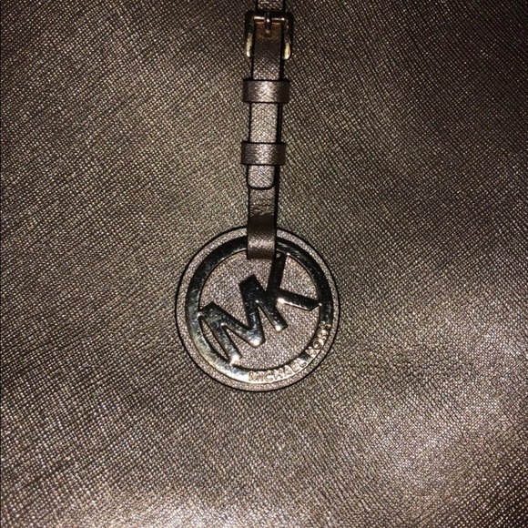 Gold Michael Kors Purse - Picture 4 of 8